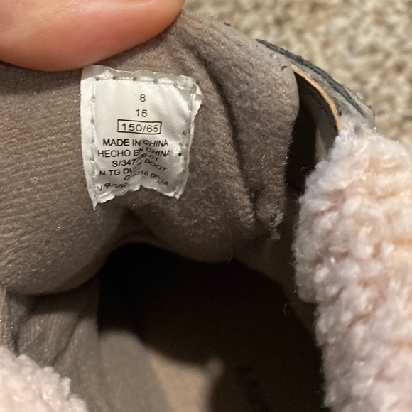 Toddler snow boots size 8 - Picture 4 of 4